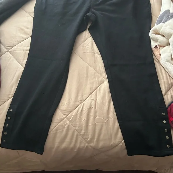 Belle by Kim Gravel Black Straight Leg Jeans - Picture 2 of 2